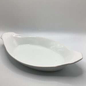 Classic White Oval soufflé dish